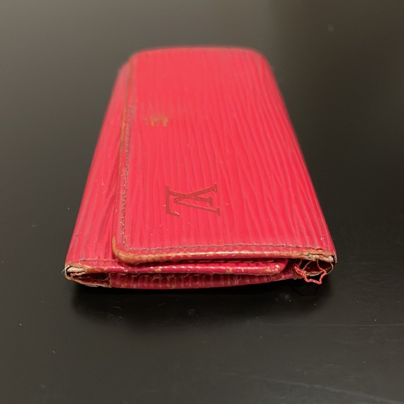 Louis Vuitton Red Epi Leather 4 Key Case - Picture 8 of 16